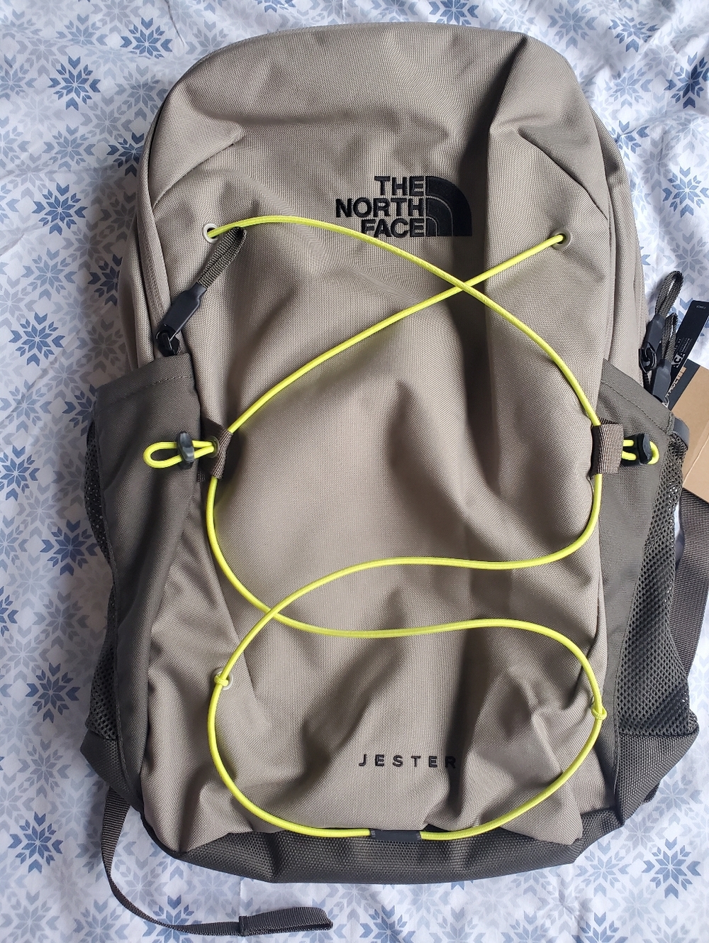 THE NORTH FACE Jester Everyday Laptop Backpack, Cavern Grey/New Taupe Green